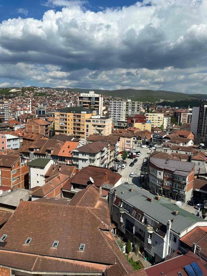 Centrum Apartments Prishtine Bagian luar foto